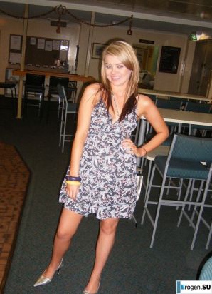 seduces with his innocence. Thumb 17