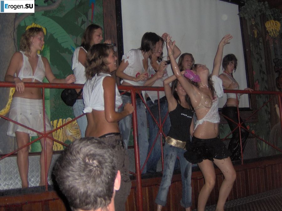 competition of wet t-shirts in a night club. Photo 40