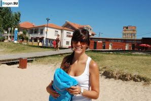 nudist lesbians. Thumb 23