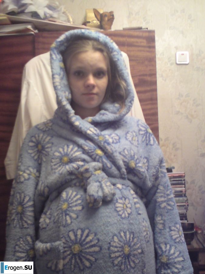 молодая девушка со своим парнем резвится. Часть 2. Фото 25