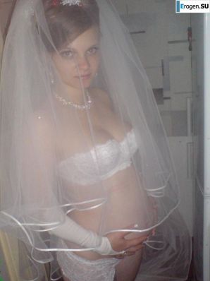 молодая девушка со своим парнем резвится. Часть 2. Эскиз 18