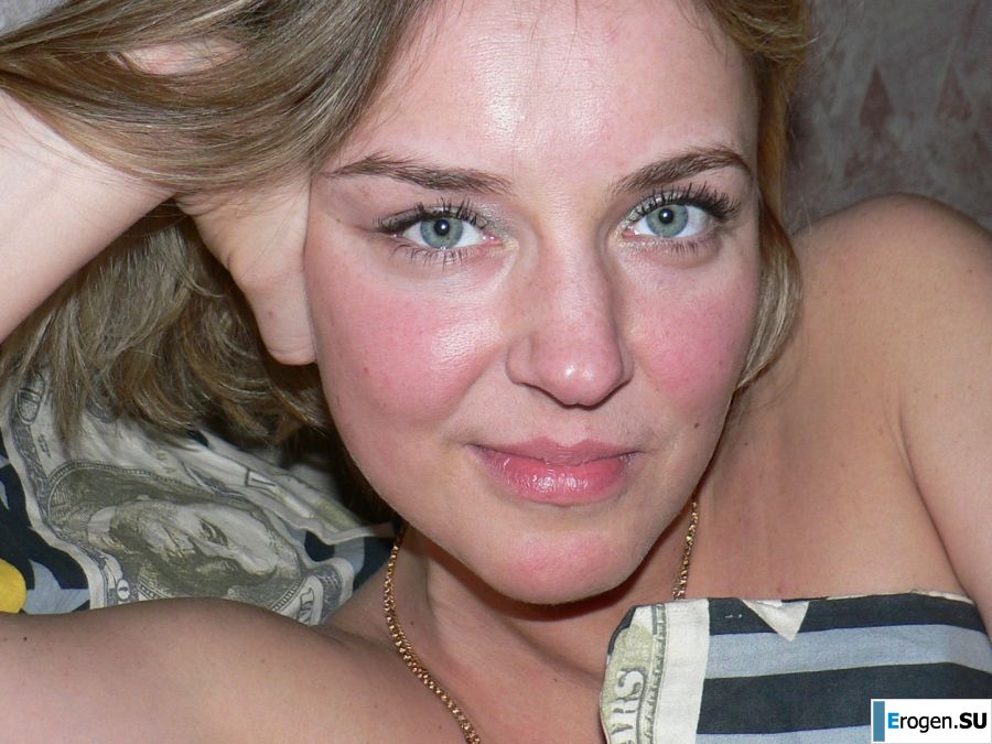 experienced blue-eye and her fuckers. Photo 6