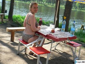 опытная голубоглазка и ее потрахушки. Эскиз 36