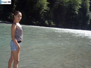 pebbles on the chests are always seductive. Thumb 6