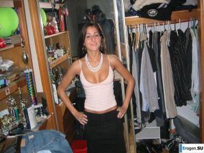 a young and naked girl fooling around. Thumb 19