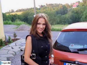 стриптизерша за кулисами. Эскиз 22