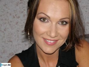 стриптизерша за кулисами. Эскиз 28