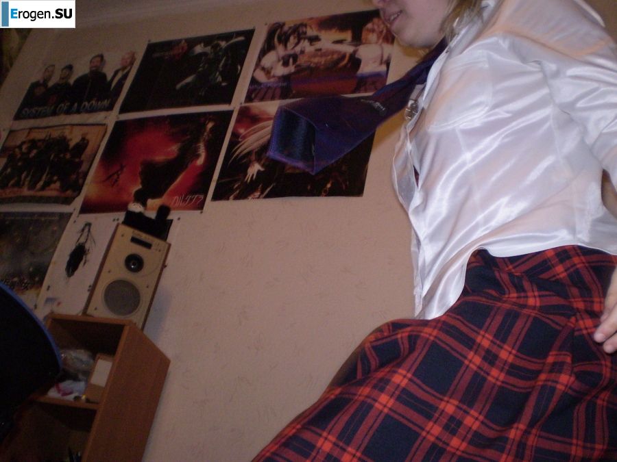 милая голая студентка кайфует. Фото 18