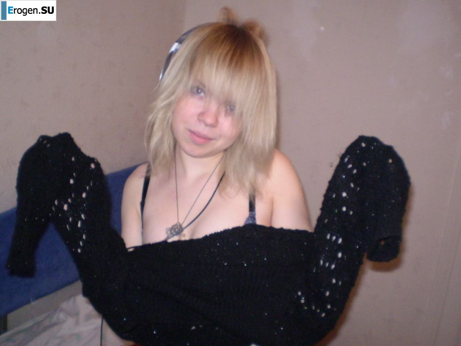 милая голая студентка кайфует. Фото 45