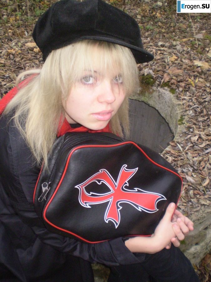 милая голая студентка кайфует. Фото 49