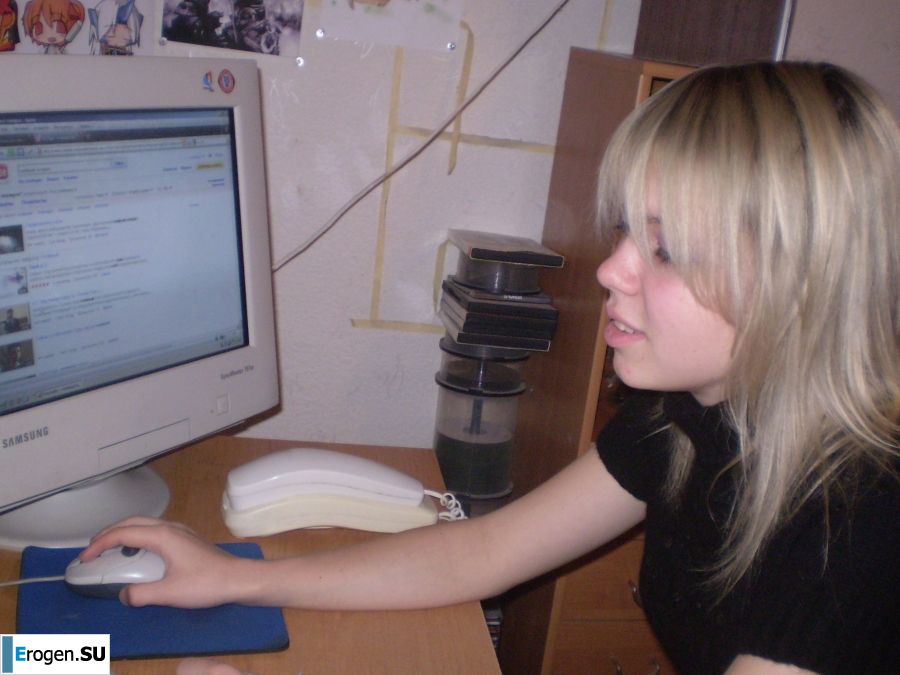 милая голая студентка кайфует. Фото 55