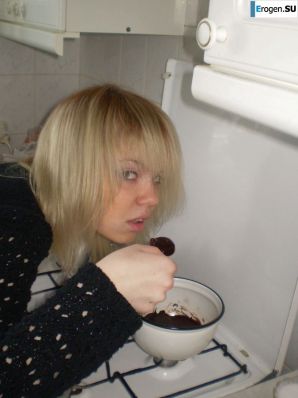 милая голая студентка кайфует. Эскиз 38