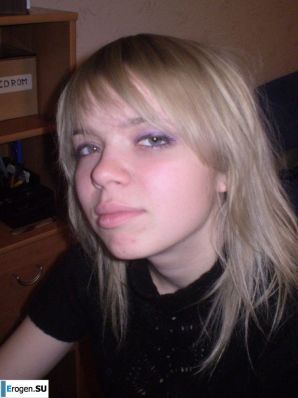 милая голая студентка кайфует. Эскиз 58