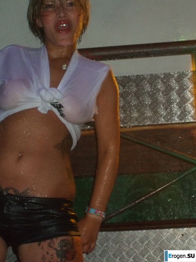 competition of wet t-shirts in a night club. Part 3. Photo 34