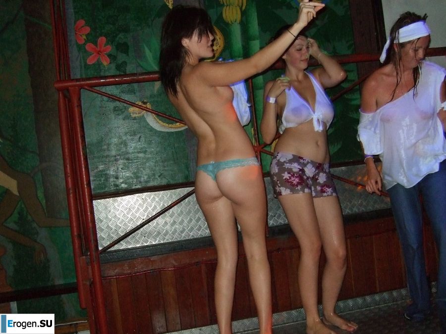 competition of wet t-shirts in a night club. Part 4. Photo 7
