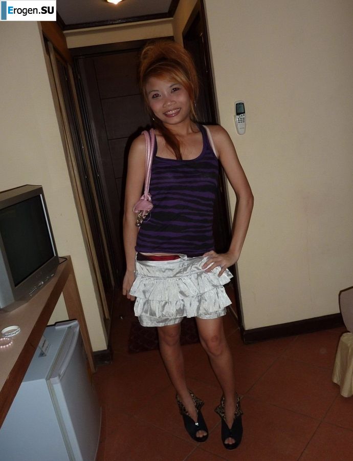 called a Thai prostitute in the room. Photo 26