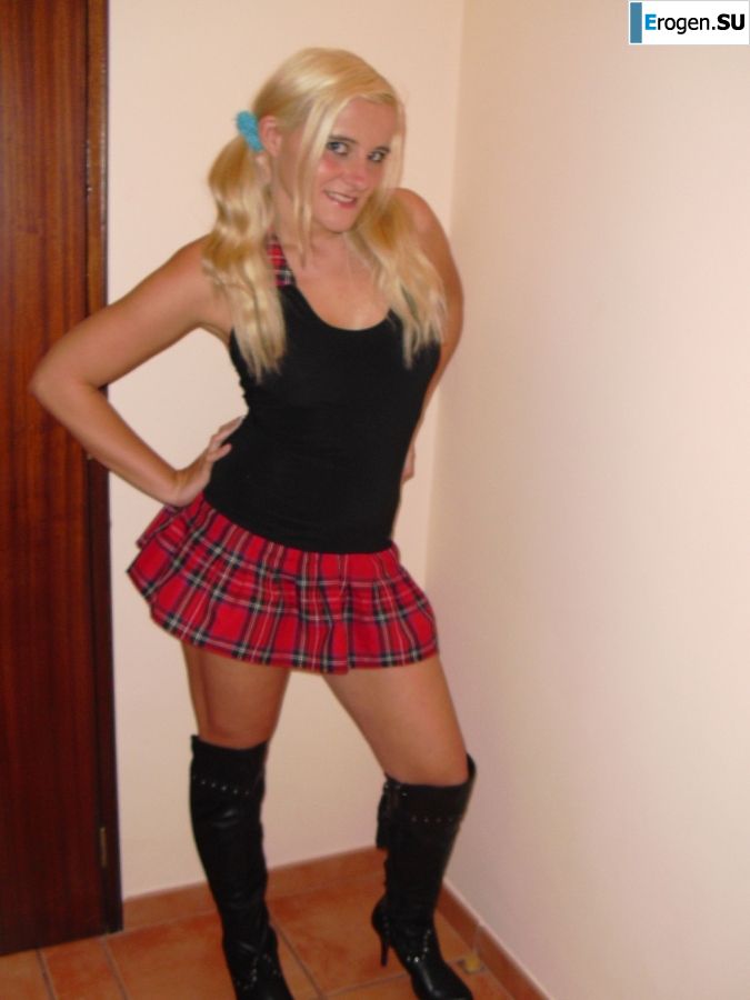 the depraved blonde showed herself outside the city. Photo 38