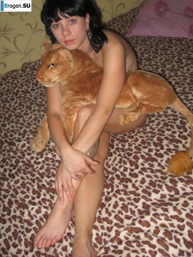 a young couple gets fucked and resting. Photo 15