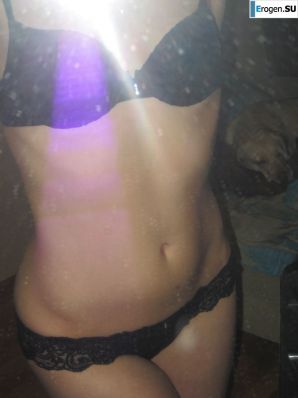 naked girl with a camera. Thumb 19