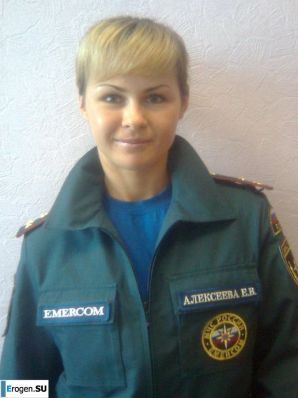 naked girl with a camera. Thumb 30