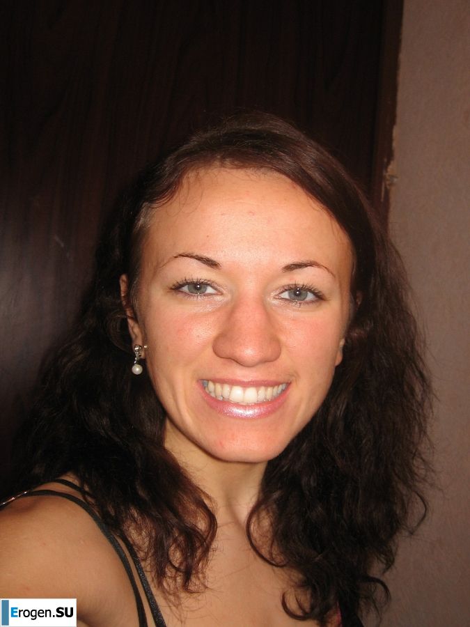 молодая пара тусуется без трусов. Фото 21