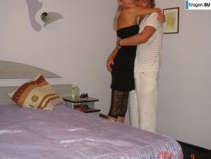 wedding and honeymoon of a blonde model. Thumb 16