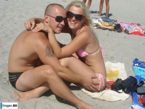 wedding and honeymoon of a blonde model. Thumb 29