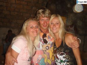 wedding and honeymoon of a blonde model. Thumb 34