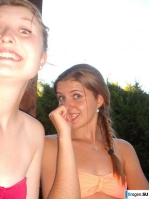 girlfriends and topless outdoor recreation. Thumb 6