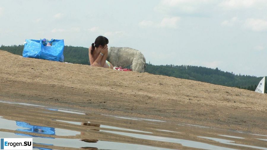 a peculiar tall girl with soft nipples. Part 2. Photo 13