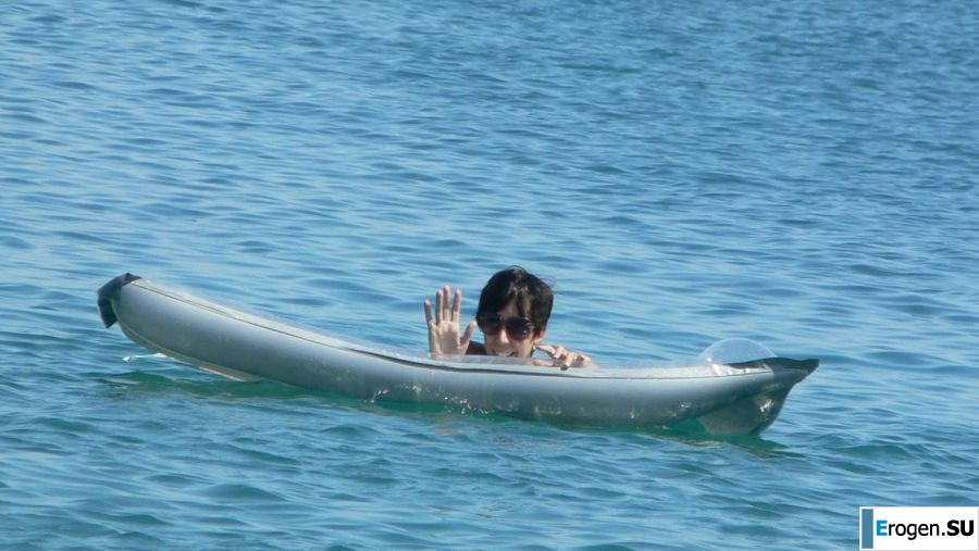 a peculiar tall girl with soft nipples. Part 2. Photo 25