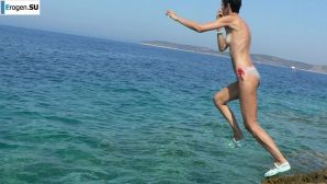 a peculiar tall girl with soft nipples. Part 2. Thumb 36