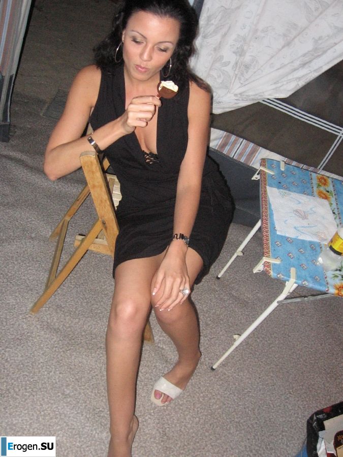 sexy baby lifeguard on the beach. Photo 44