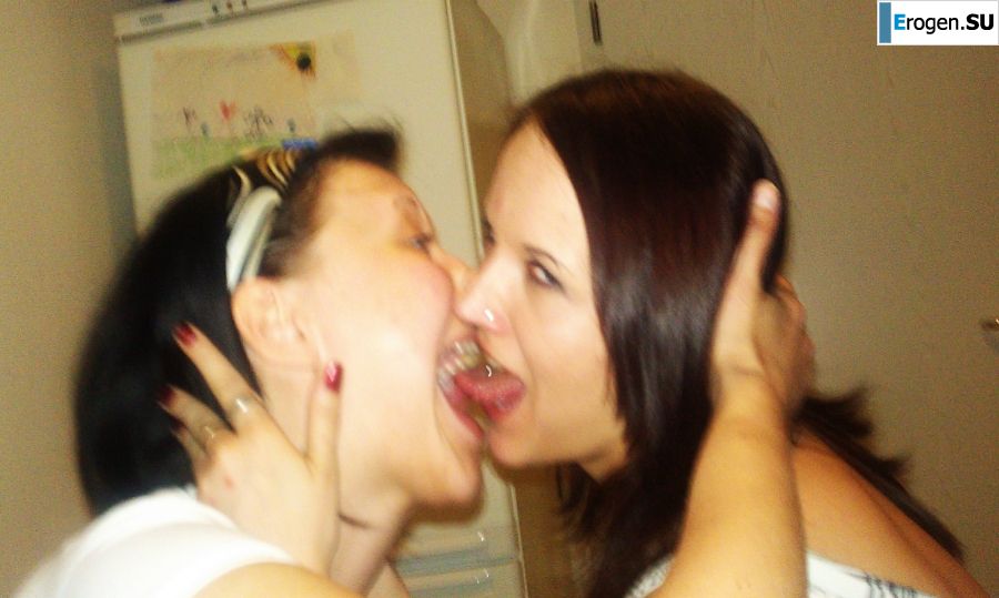 из телефона соседки лезбиянки. Фото 15