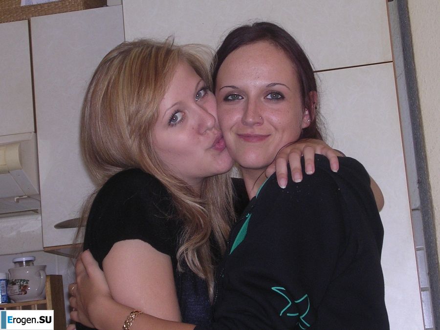 из телефона соседки лезбиянки. Фото 27