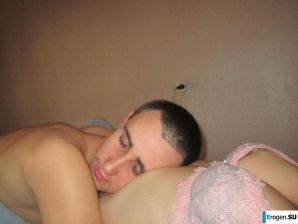 мисс очарование и ее голое тело. Эскиз 32