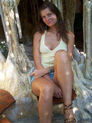 студентка на чешском курорте. Эскиз 40