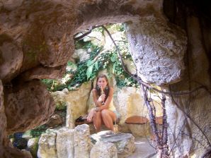 студентка на чешском курорте. Эскиз 42