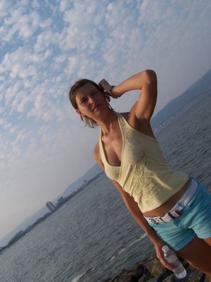 студентка на чешском курорте. Эскиз 49