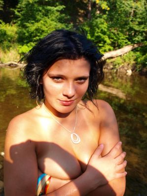 two girlfriends without bras by the river. Thumb 22