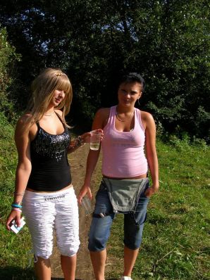 two girlfriends without bras by the river. Thumb 31