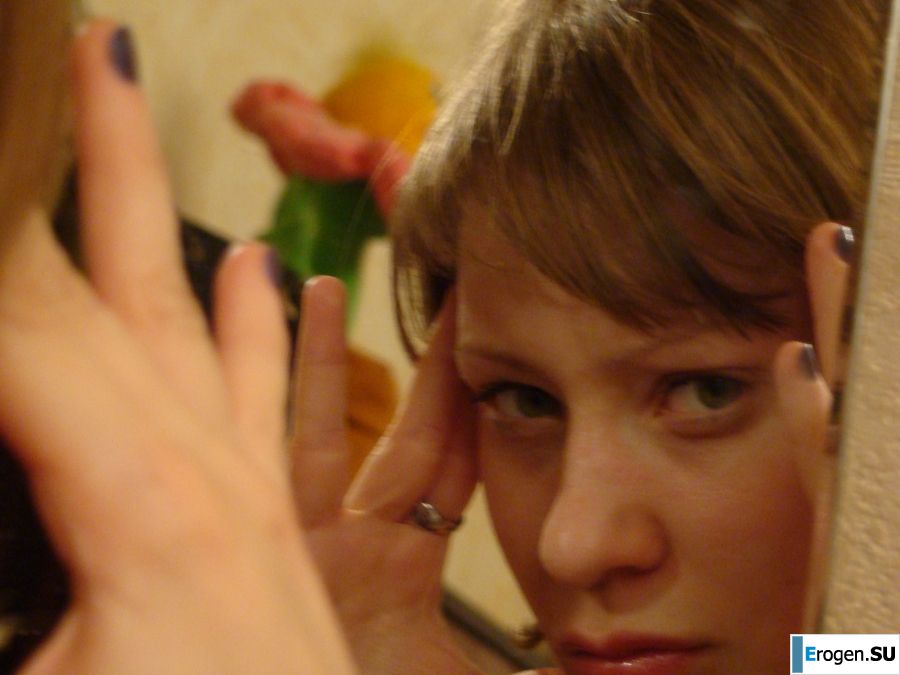 miss nude positive and her guys. Photo 11