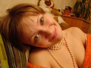 miss nude positive and her guys. Thumb 14