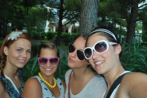 пляжный нудизм и несколько подружек. Часть 3. Эскиз 37