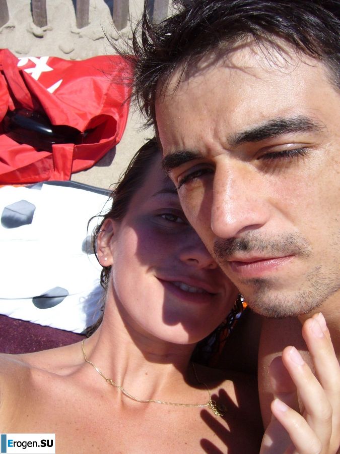 Lesbian on vacation with a friend. Photo 24