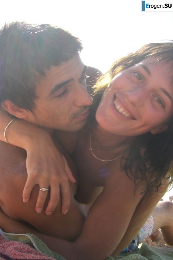 Lesbian on vacation with a friend. Photo 9