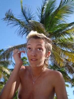 Lesbian on vacation with a friend. Thumb 40