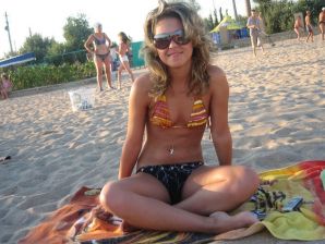 Students and their naked shots. Thumb 32