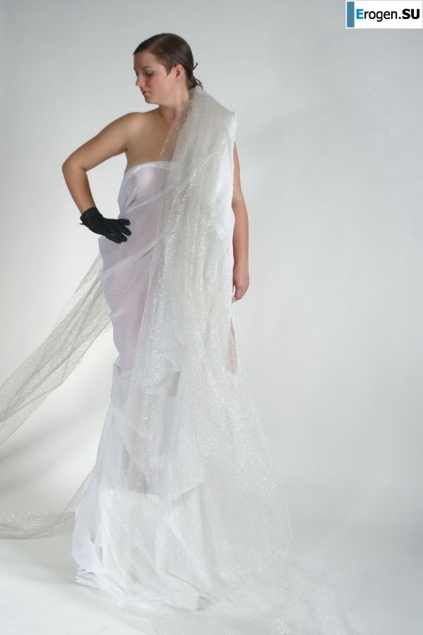 Busty amateur model. Photo 38