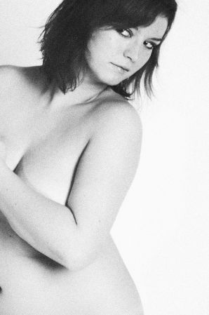 Busty amateur model. Thumb 36